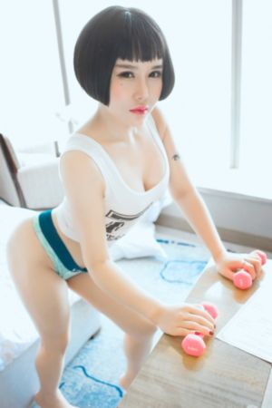 黄色仓库