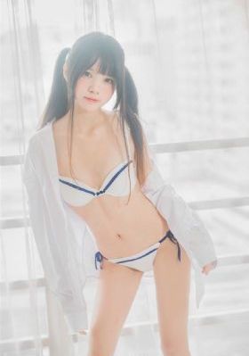 指尖相触恋恋不舍
